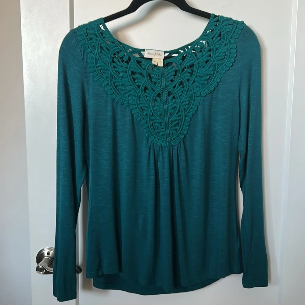 ANTHROPOLOGIE Bobbinlace Tee Knit Top Teal Crochet Lace Front Petite - Picture 3 of 6